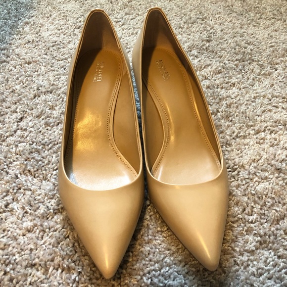 Michael Kors Nude Heels - Picture 2 of 6